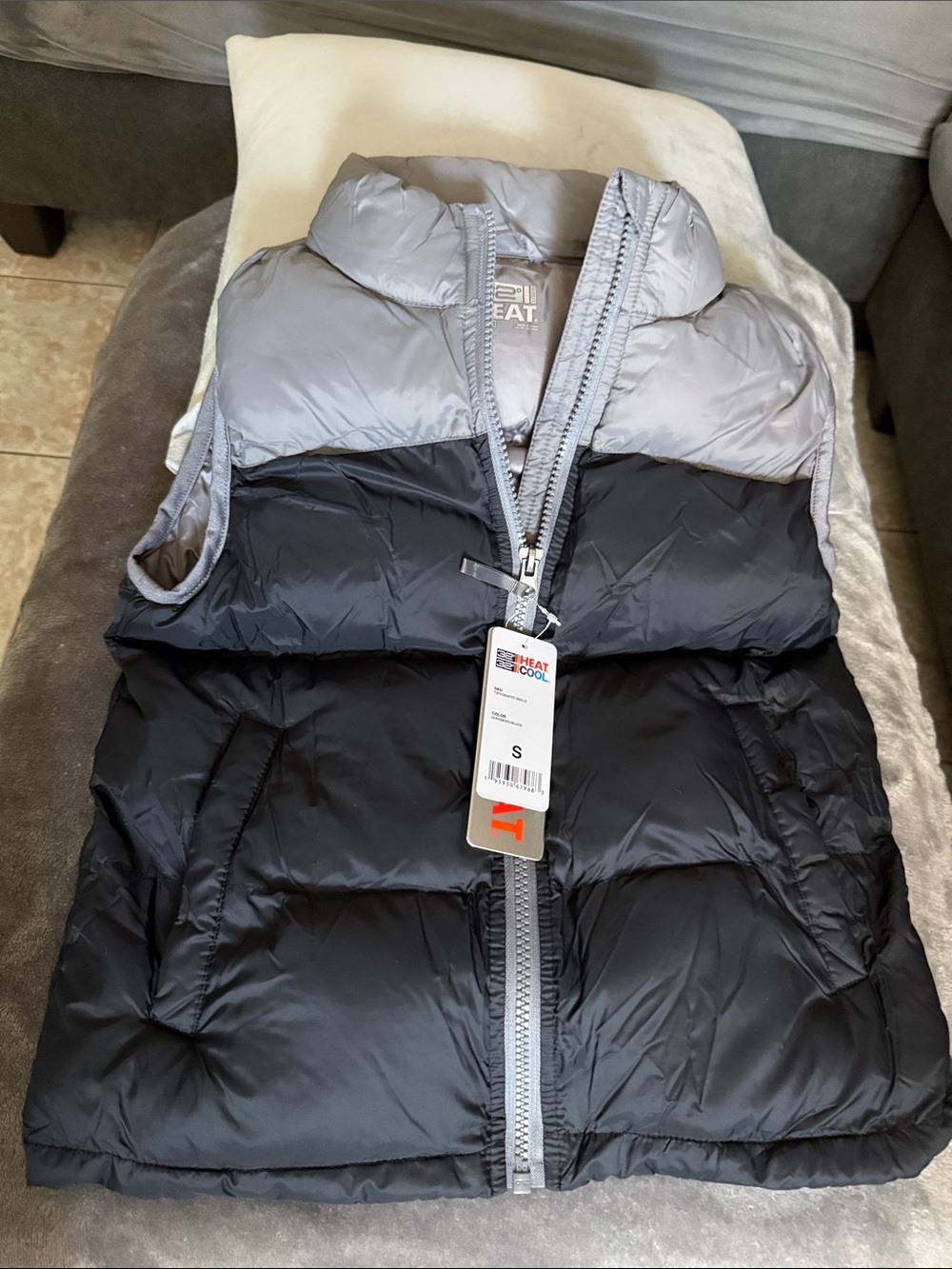 32 Degrees Kids Two-Tone Black and Light Gray Puffer Vest